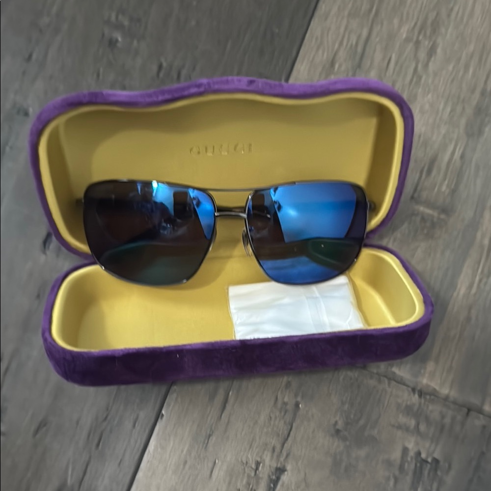 Gucci Sunglasses with Blue Lenses and Purple Case